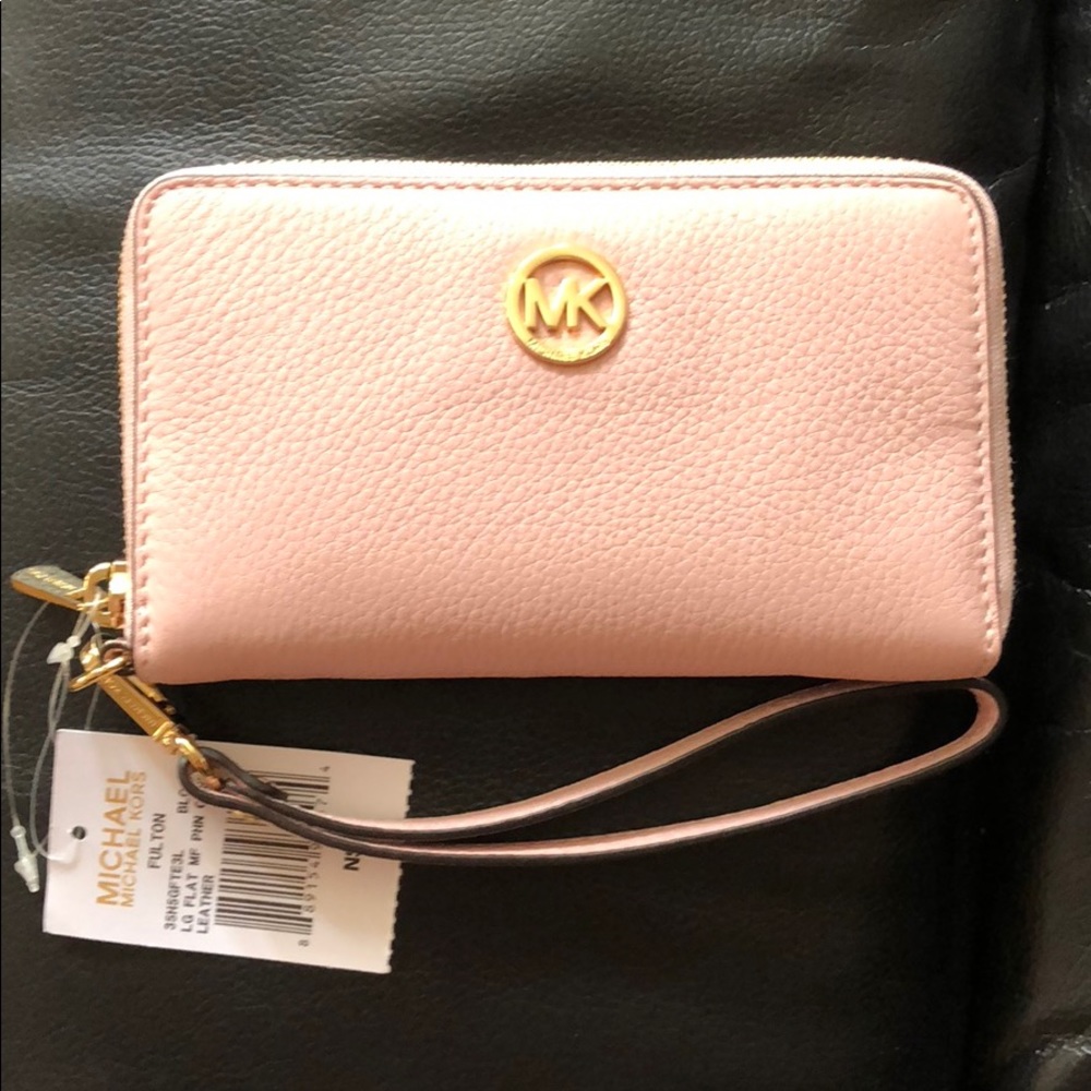 Michael Kors Phone Case/Wallet Wristlet